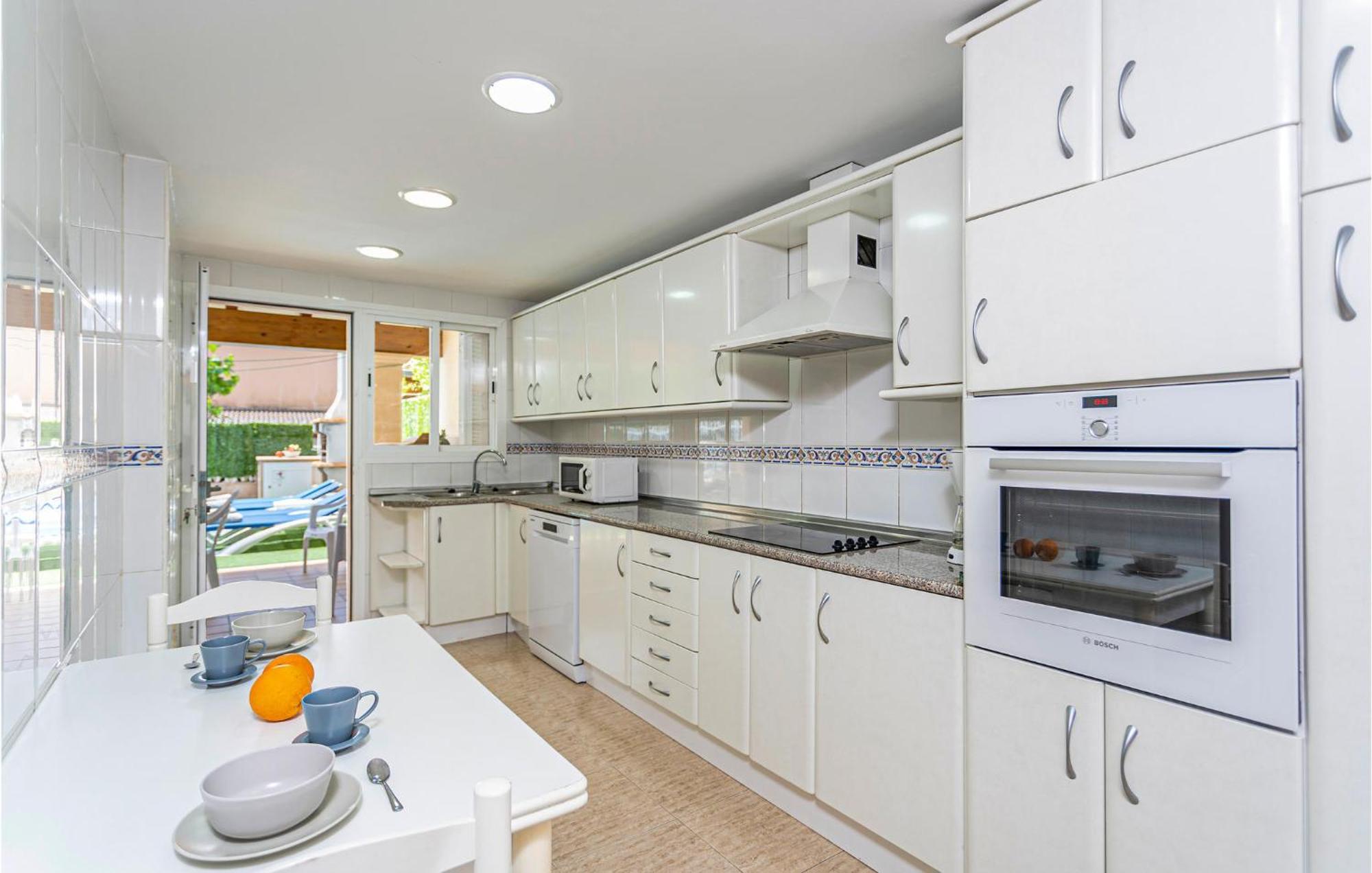 4 Bedroom Beautiful Home In Alcudia Port de Alcudia  Exterior foto