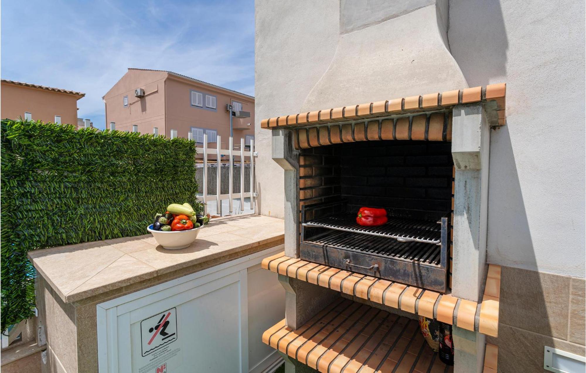 4 Bedroom Beautiful Home In Alcudia Port de Alcudia  Exterior foto